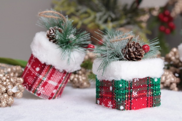 S/3 9*6Cm Red/Green Foam Gift Box Ornament Decoration In Pvc Box-GOON- Christmas Decoration, Halloween Decor, Harvest Decor, Easter Decor, Thanksgiving Day Decor, Party Decor