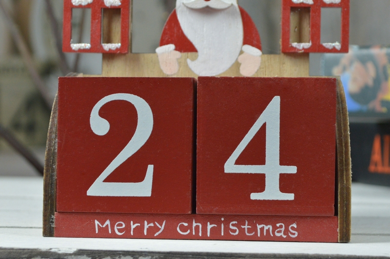 12*5.5*16Cm Red/White Wooden Santa Christmas Calendar Countdown-GOON- Home Decoration, Christmas Decoration, Halloween Decor, Harvest Decor, Easter Decor, Thanksgiving Day Decor, Party Decor